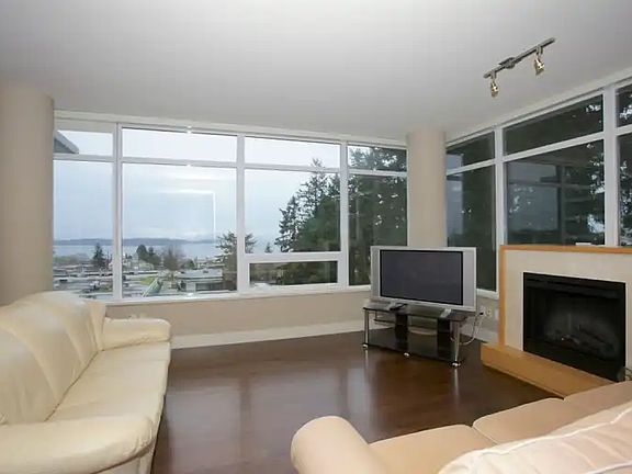 2nd image of 1473 Johnston Rd #502