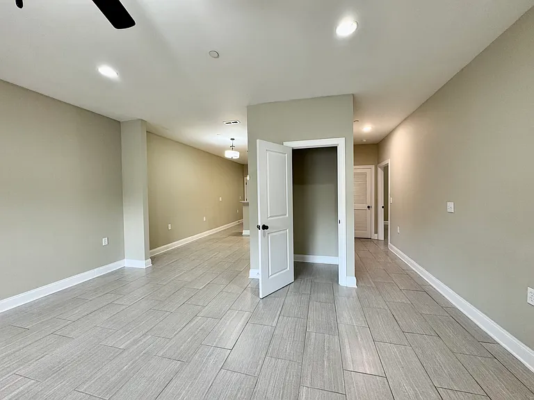 Foxfield Place — Photo 17