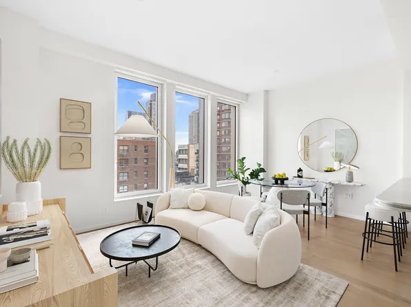 249 East 62nd Street image 1 of 20