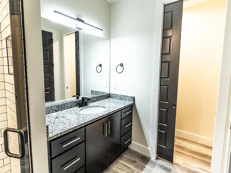 508 Chestnut St #4 — Photo 9