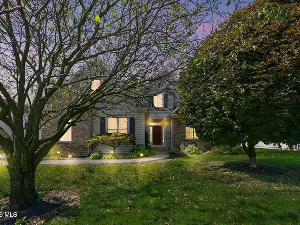 2334 Sunflower Ct, Perrysburg, OH 43551