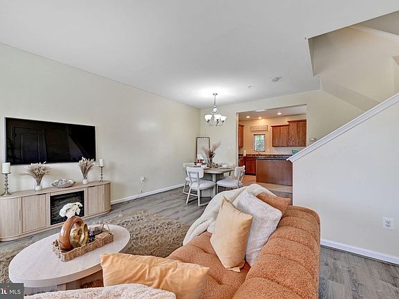 4th image of 11752 Palm Desert Pl