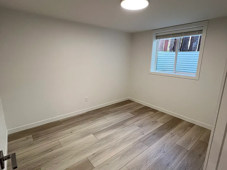 14402 SE Main St #B — Photo 38