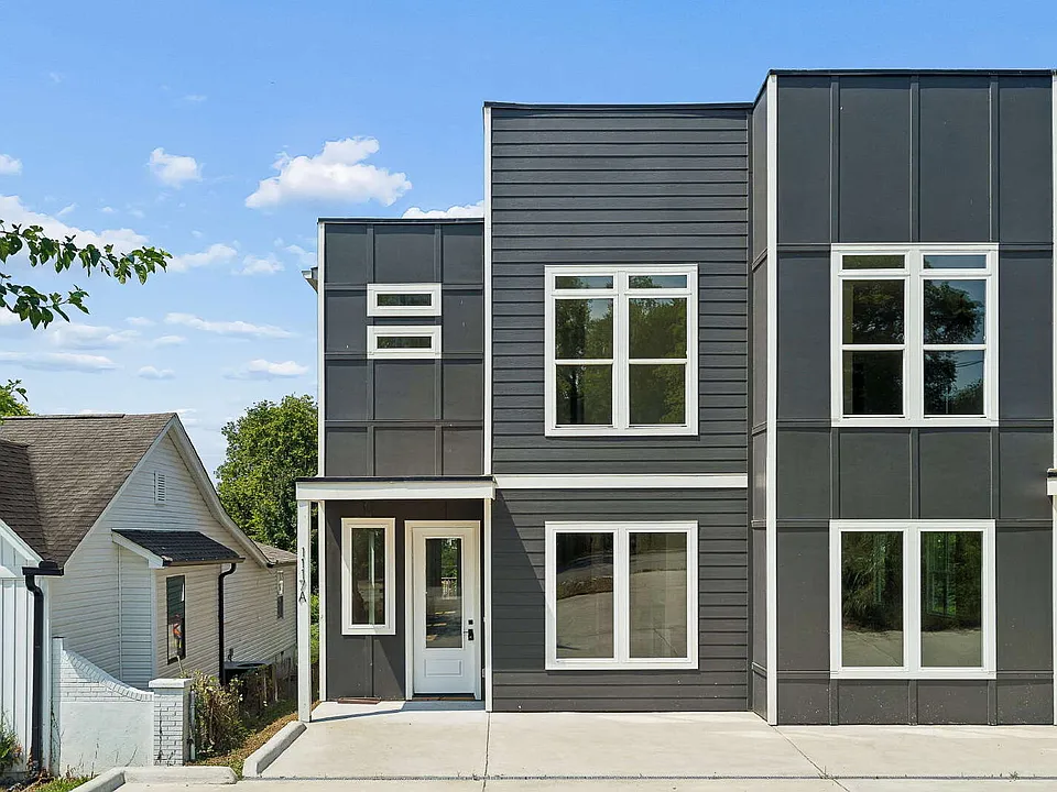 1117A 38th Ave N
