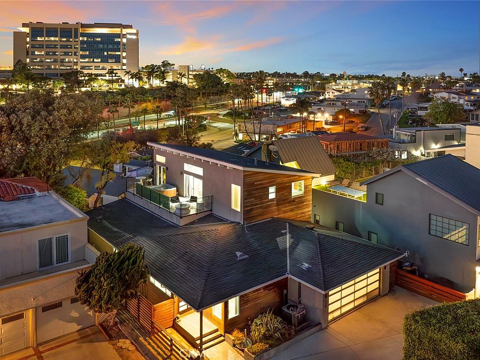 1st image of 210 La Jolla Dr
