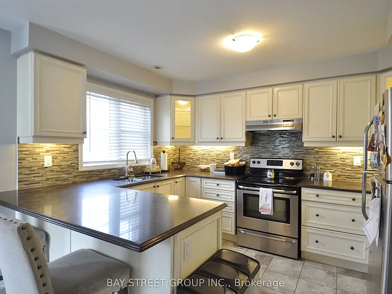 265 Ellen Davidson Dr #5 — Photo 8