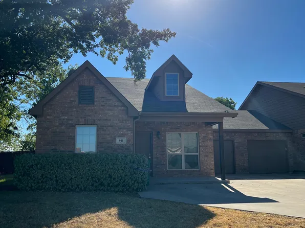 924 Sun Down, Stephenville, TX 76401