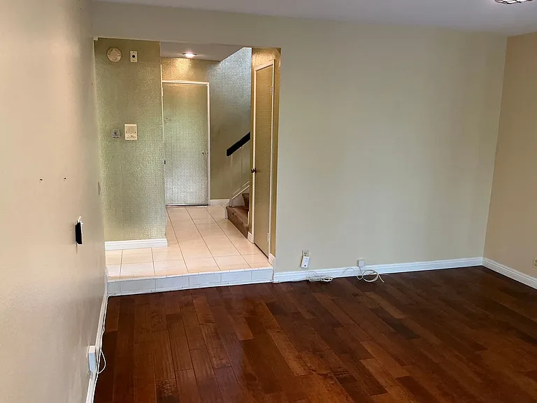 1920 Alto Ln — Photo 13