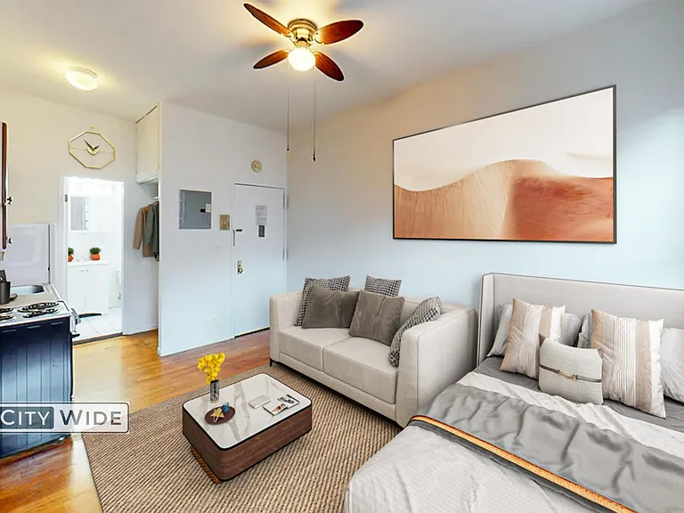 307 E 9th St #2CF — Photo 2