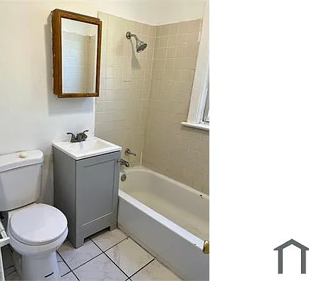 7926 S Escanaba Ave — Photo 10