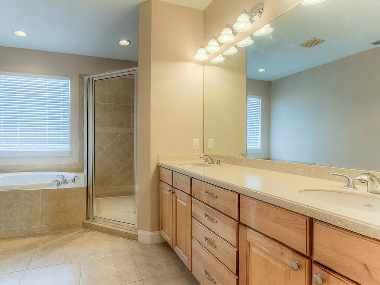 204 Aberdeen Pond Dr — Photo 30