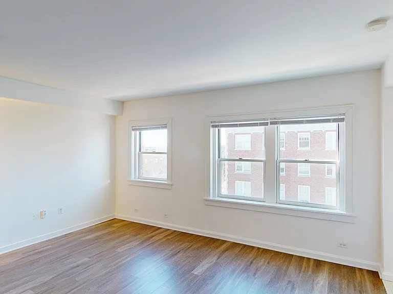 Dining/Living room