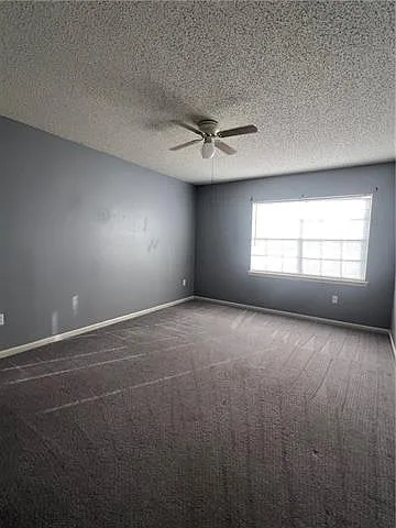 308 Raleigh Dr — Photo 16