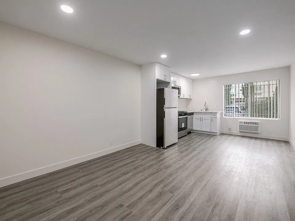 MC 6861 Sepulveda Properties, LLC