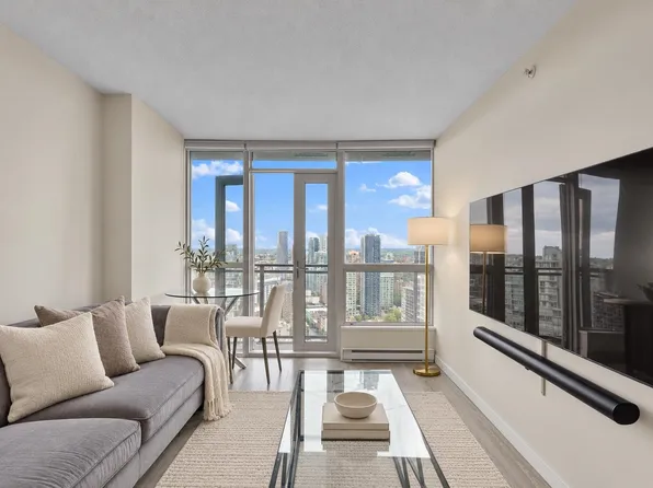 833 Seymour St #2908, Vancouver, BC V6B 0G4