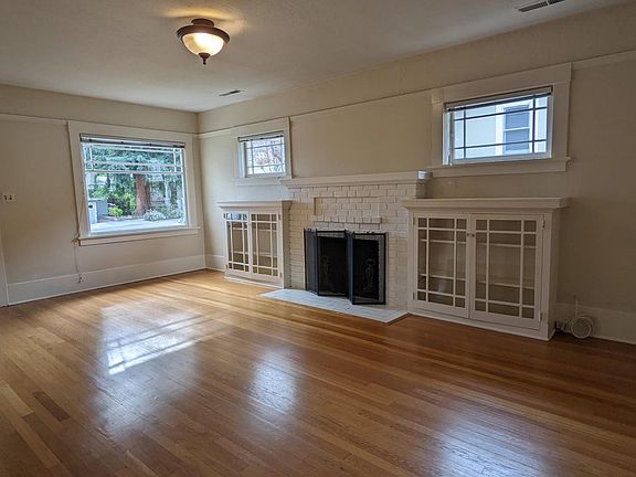 2nd image of 141 Cowper St