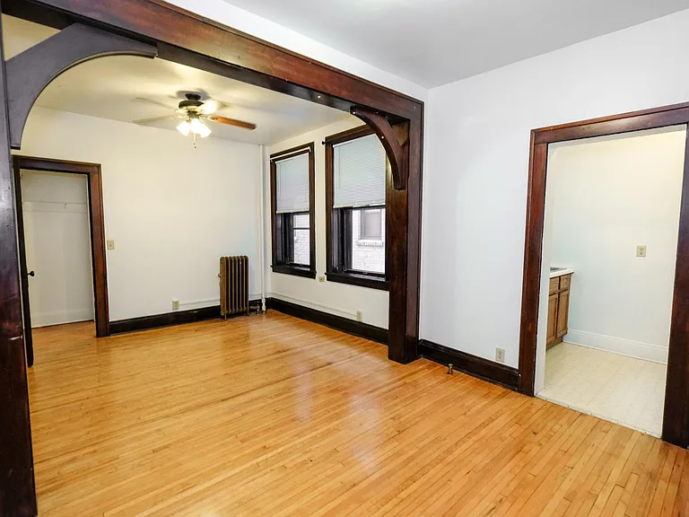 Dayton Apartments — Photo 10
