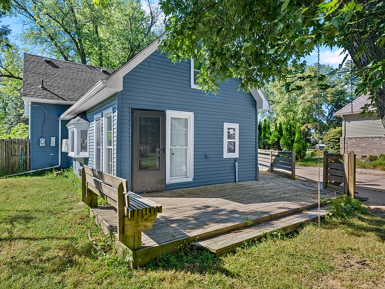 34080 Orangelawn St — Photo 8