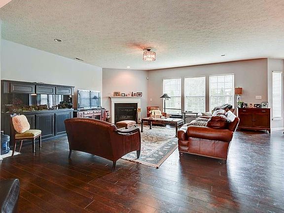 5th image of 11840 Avedon Way