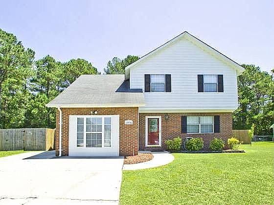 2nd image of 211 Spruce Ct