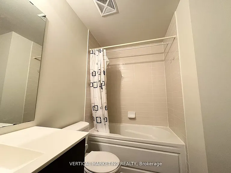 39 Annie Craig Dr #322 — Photo 11