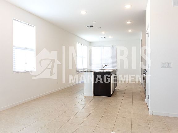 5th image of 247 S San Gregorio Ln