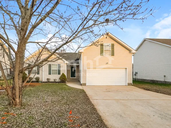 3697 S Naples Ct, Clarksville, TN 37040