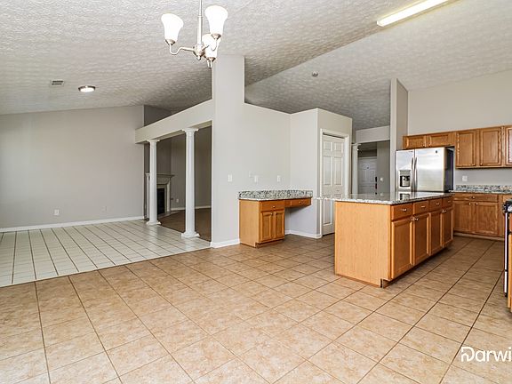 3rd image of 94 Fallow Ln