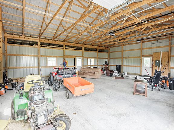5th image of 3022 Suckerbrook Rd