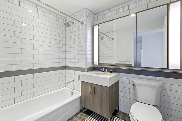 Rented by Greystar | media 23
