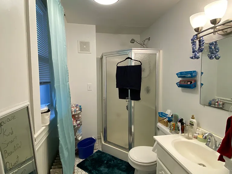 9 Fairfield St #1R — Photo 15