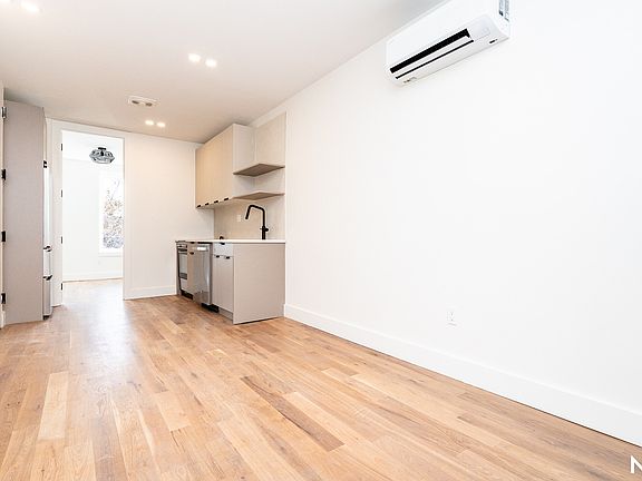 5th image of 43 Kingston Ave #2K