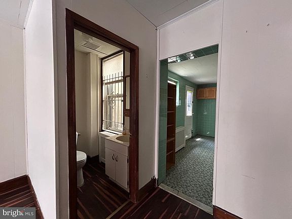 4th image of 2030 S Bouvier St