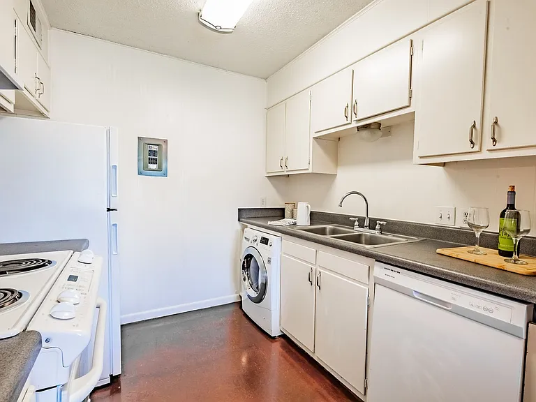 3914 Avenue D — Photo 27
