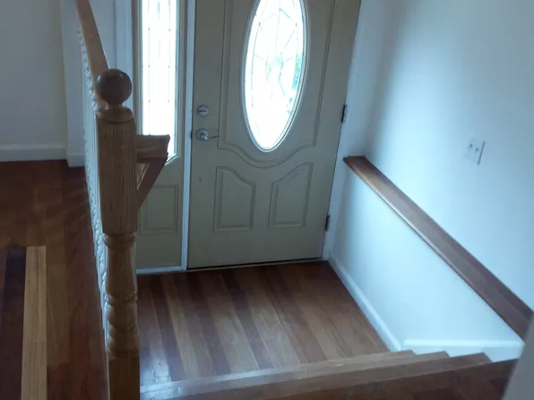 229 Crescent Lane image 9 of 22