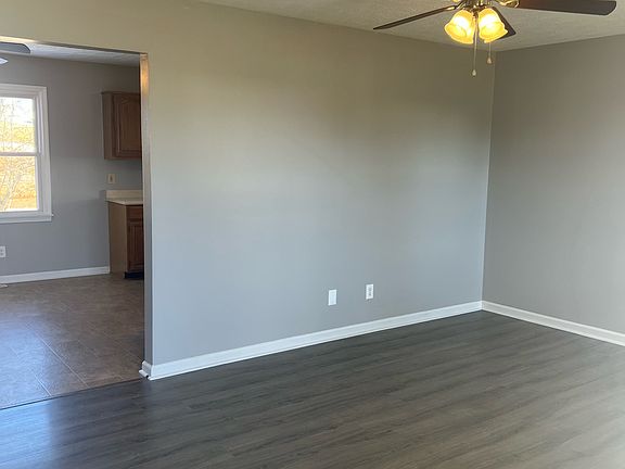 2nd image of 1068 Edgewood Way