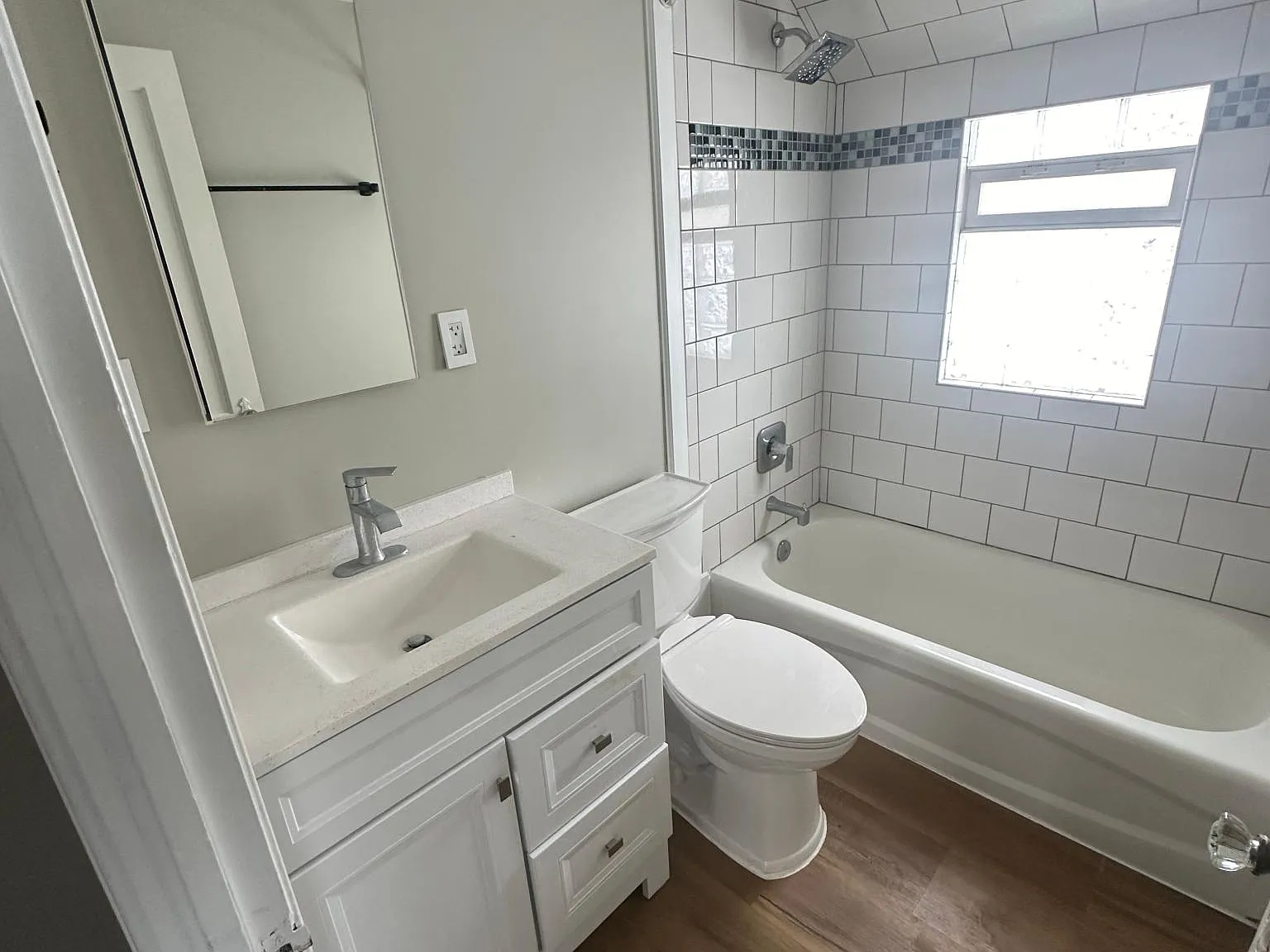 2 bed, 1400 sqft, $1,700 — Photo 3