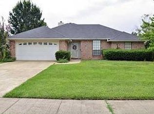 516 Glenwood Dr, Bossier City, LA 71111