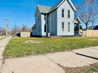 444 2nd Ave S, Clinton, IA 52732