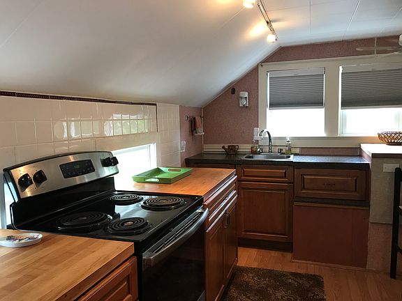 4th image of 319 5th St