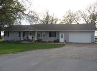 227 S 7th Hwy, Girard, KS 66743
