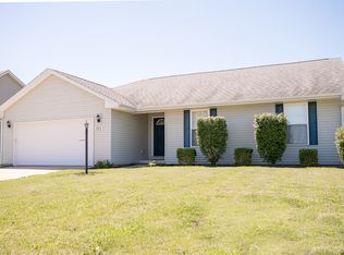 3919 Pebblebrook Ln, Champaign, IL 61822