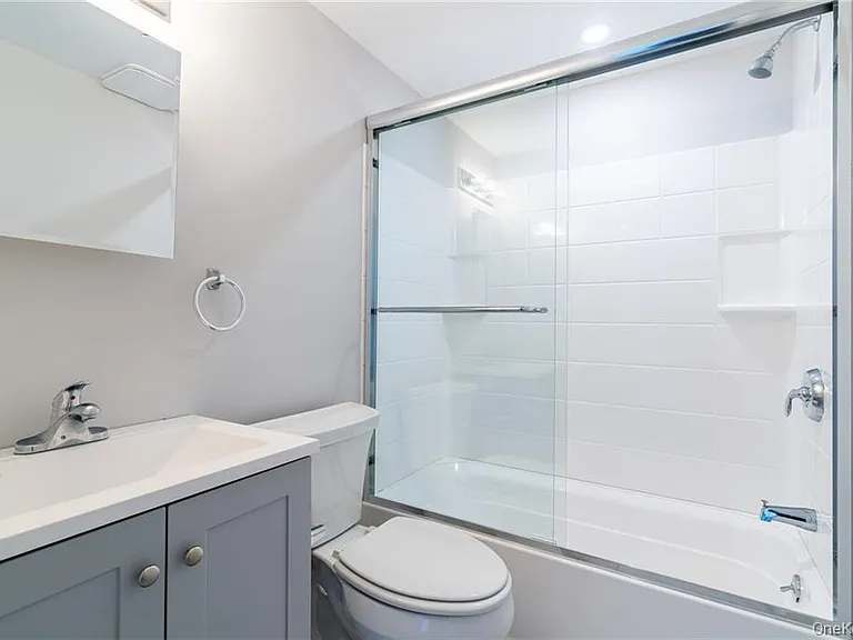 120 Grand St #3 — Photo 5
