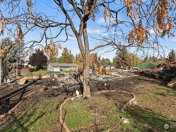 5th image of 635 S Silver Lake Avenue
