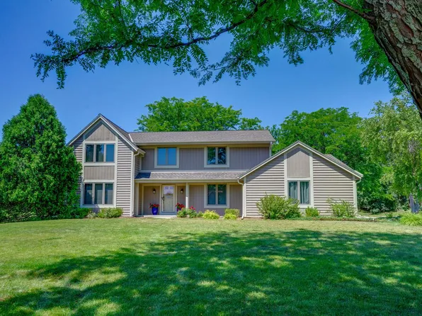 20550 Dexter COURT, Brookfield, WI 53045
