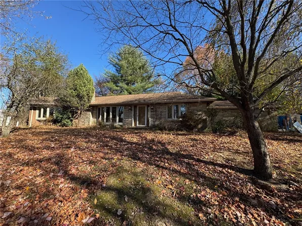 113 Sand Hill Rd, Greensburg, PA 15601