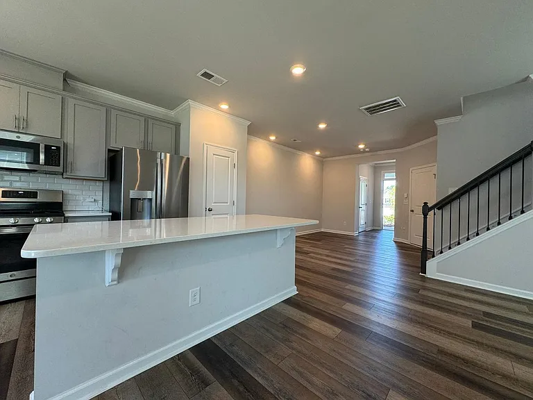 2038 Strickland Oak Way — Photo 7