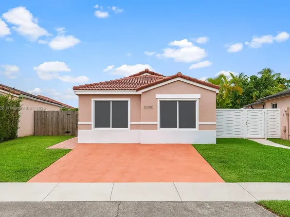 14358 SW 175th Ter, Miami, FL 33177