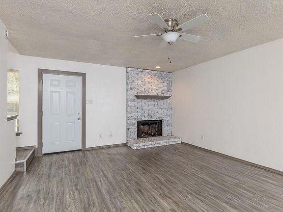 2nd image of 213 Cambridge Dr