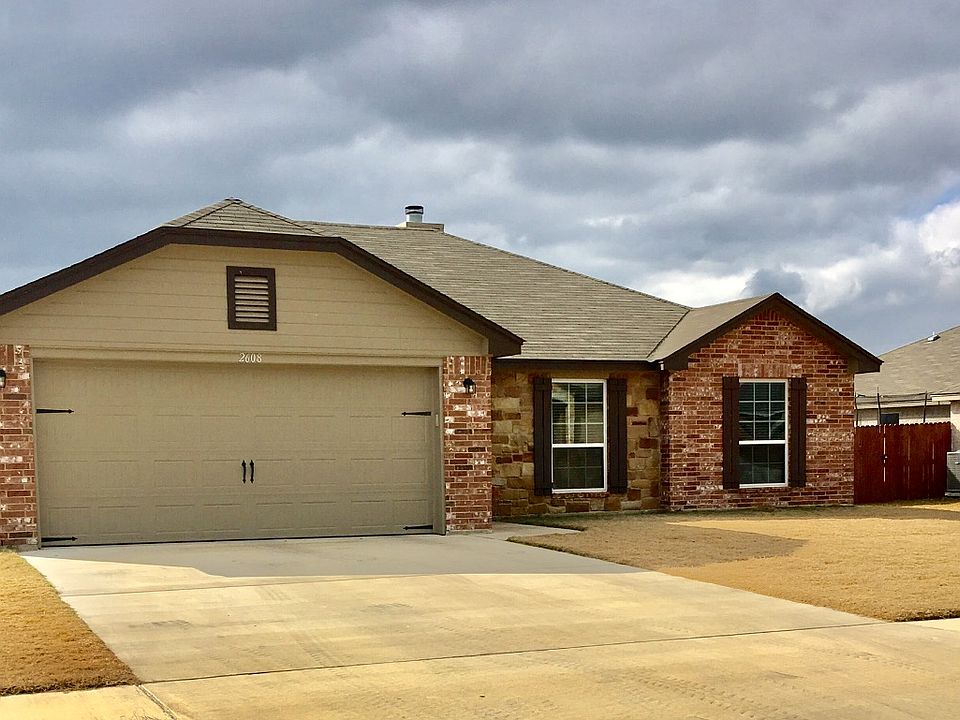 1st image of 2608 Hector Dr